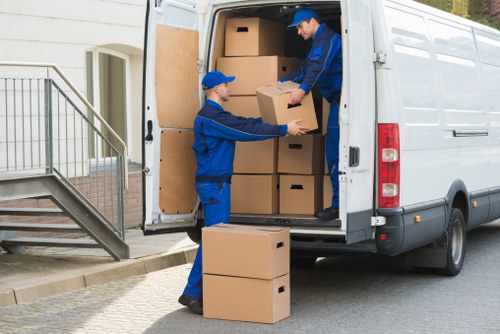 Removal van and moving boxes for an Isle of Dogs house move
