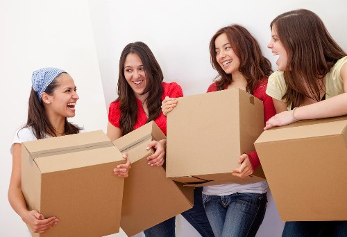 Isle of Dogs man and van service for flat and office moves