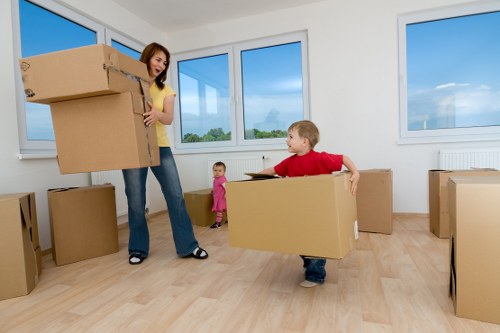 Moving truck service for Isle of Dogs home relocations