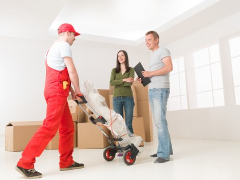 Flexible local moving service in Isle of Dogs for homes and businesses