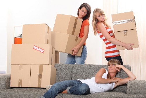 Commercial moving truck support in the Isle of Dogs area